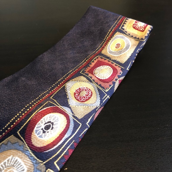 Alcione Silk Tie - Picture 3 of 6